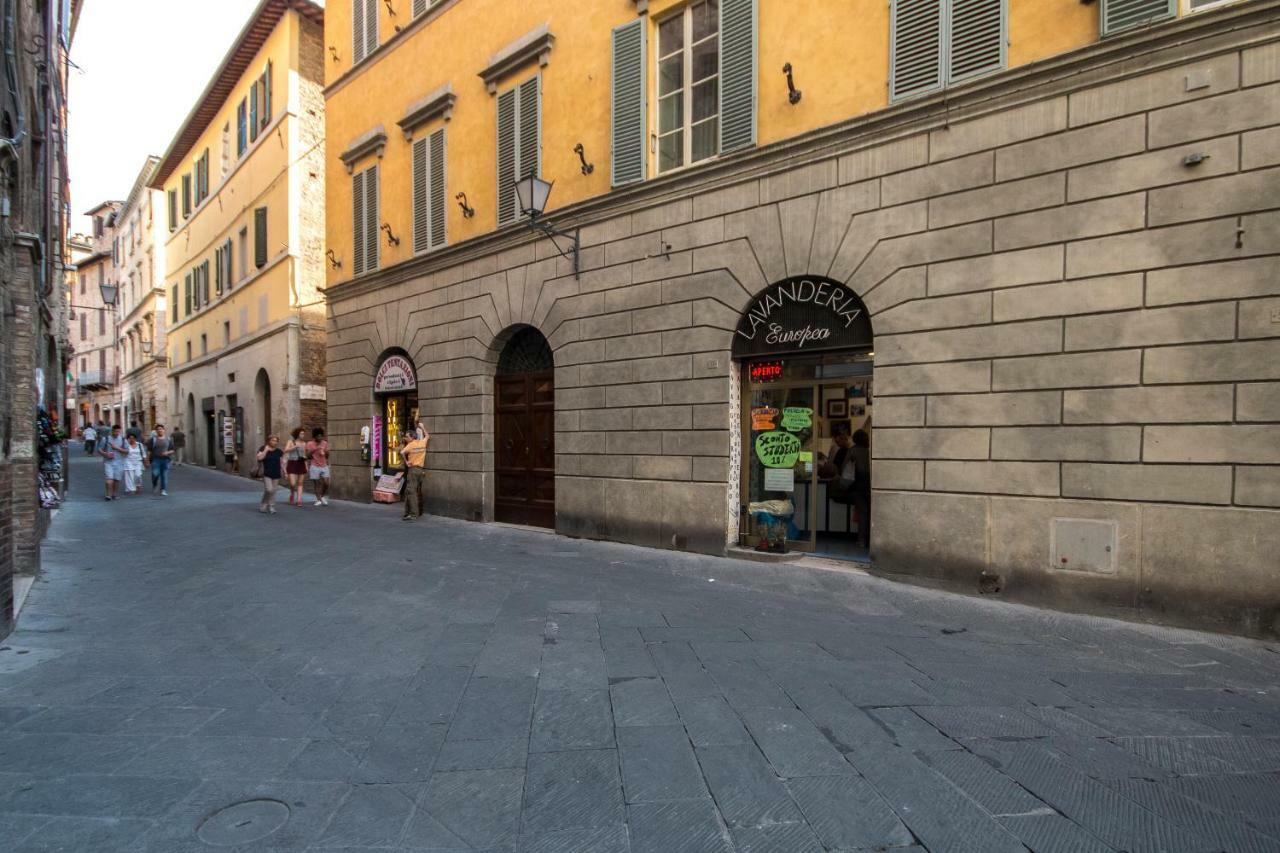 Terme 53 Lägenhet Siena Exteriör bild
